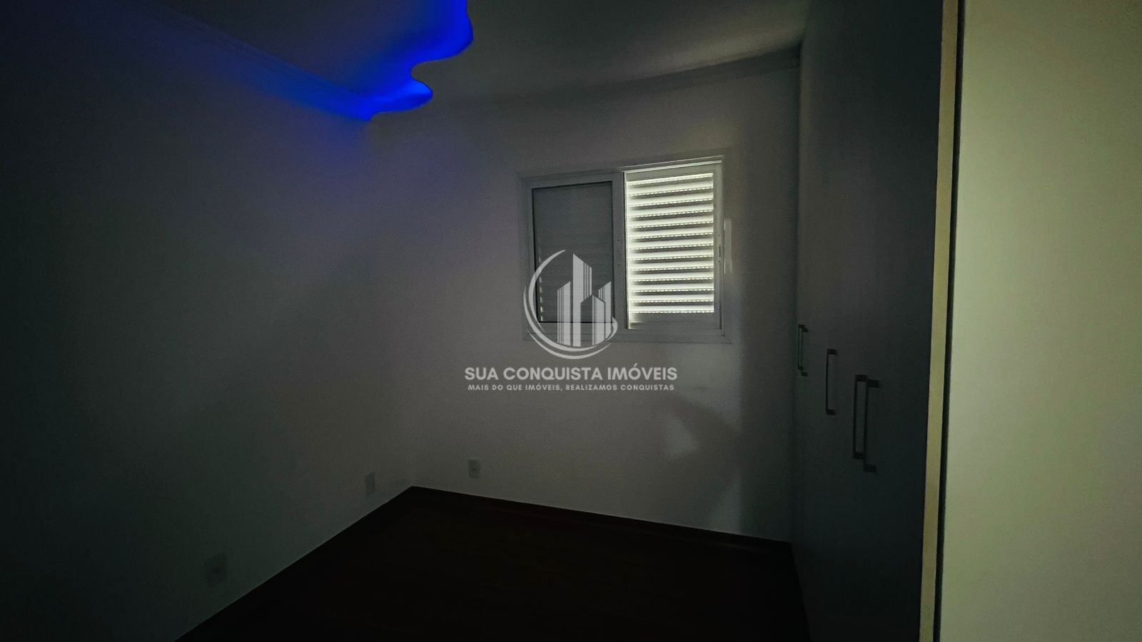 Apartamento à venda com 2 quartos, 57m² - Foto 4